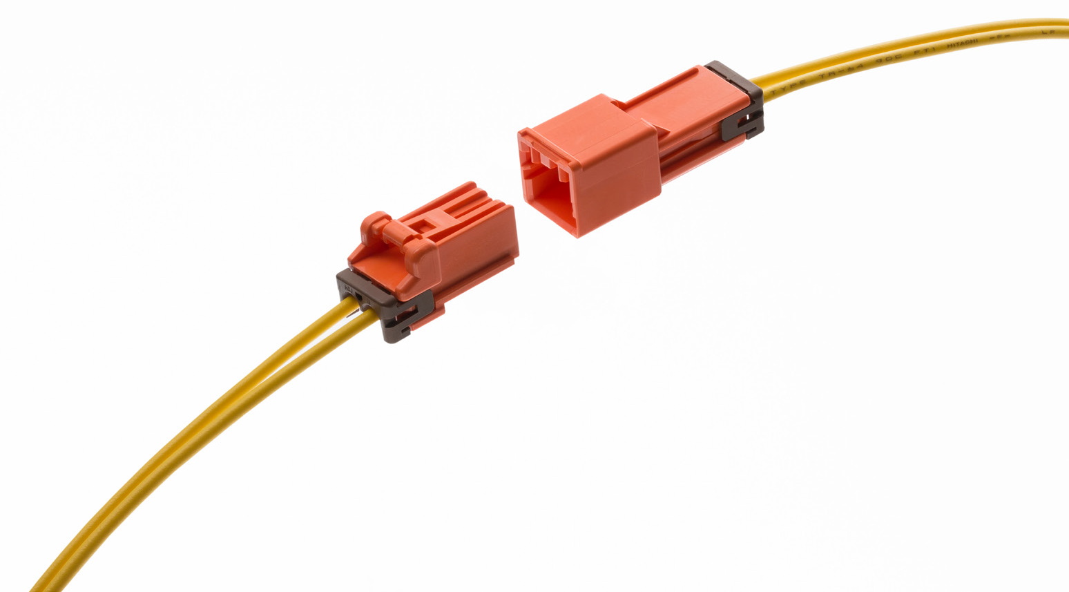 CP-3.3電線対電線用コネクターシステムを発表