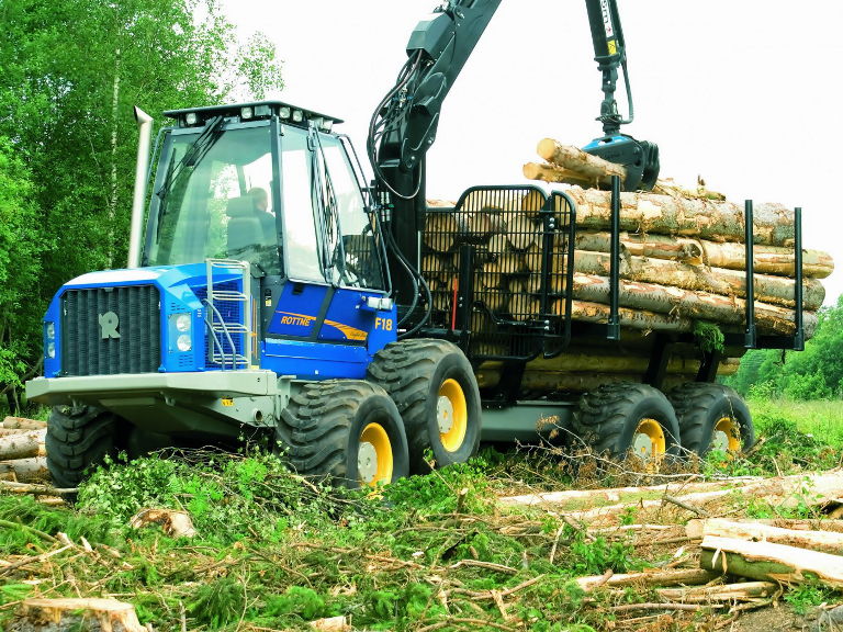 SABICの高光学品質LEXAN?シートがロッテン社の林業作業者のフロントガラスとウィンドウに採用