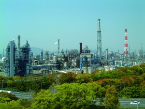 出光興産徳山製油所・工場 (写真提供:出光興産株式会社)
