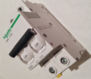 Technyl® One - 電気安全装置の革新技術